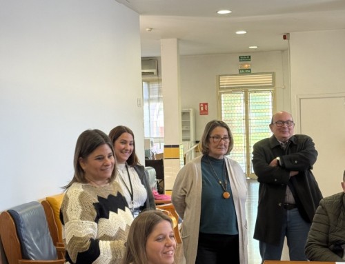 Nos visita Regina Serrano, Delegada Territorial de Salud y Consumo de la Junta de Andalucía